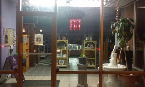 Mystic Moons Books & Brews