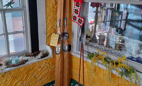 Cherry Street Antiques & Stuff