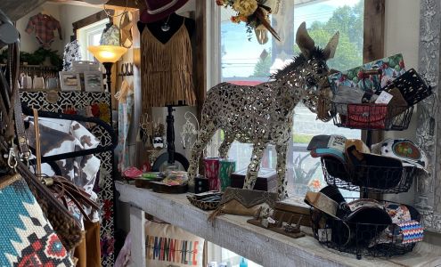 Tack & Treasures McMinnville