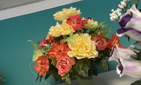 Linda's Pallet Sales 4415 Steelsburg Hwy, Cedar Bluff Virginia 24609