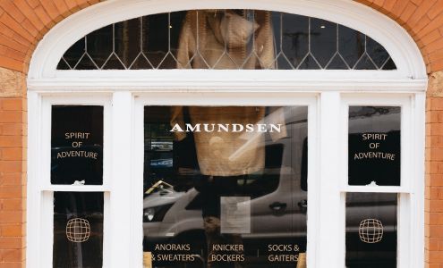 Amundsen Boulder