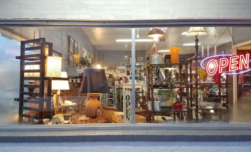 Top Drawer Flea Market Bethel Heights