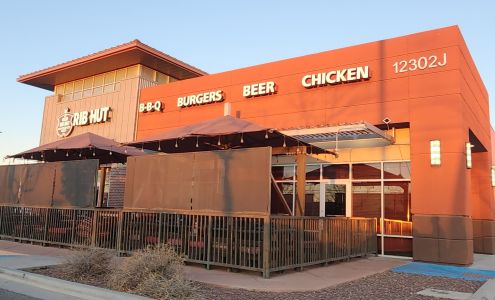 The Shops at Tierra Este