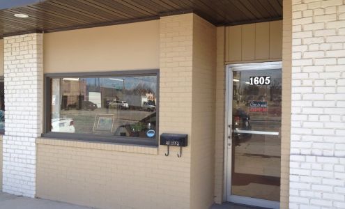 Quinn's Custom Framing