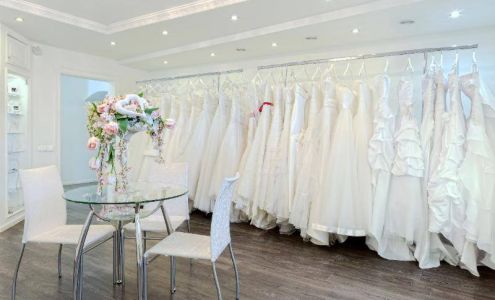 Southern Elegance Event Design and Rental Lake