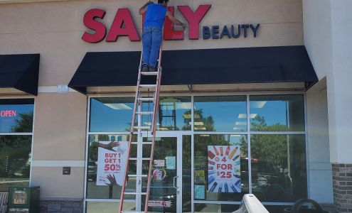 River Landing Shopping Center