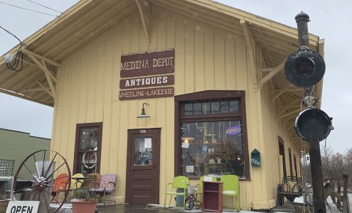 Medina Depot Antiques