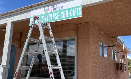 Indy Jewels & Crystals