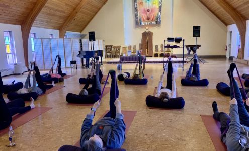 Barn Yoga – Kaiut Yoga Classes in Boulder – Wendy Zerin