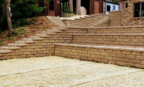 Shadetree Landscaping