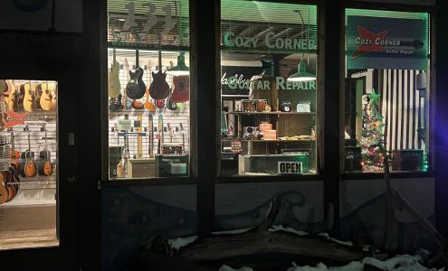 Cozy Corner Guitar Shop & Repair Washburn