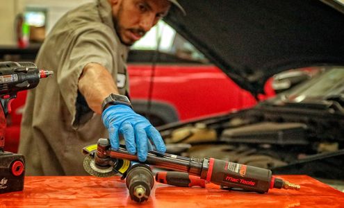 Status Symbol Auto Body