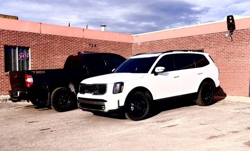 Top Notch Auto Detail Center & Window Tint