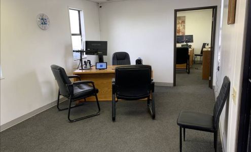 Foroya's Auto Refinishing & Collision Center