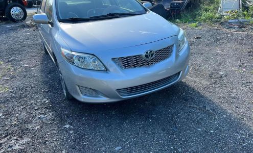 A Wreck-A-Mended Paint and Body Shop