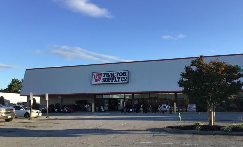 Tractor Supply Bedford