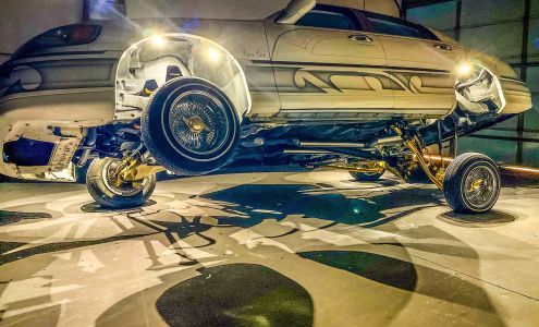 Aaron’s Custom Auto Body