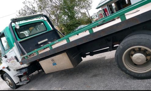 Chuck's Towing