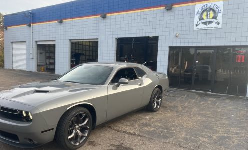 Auto One the service station