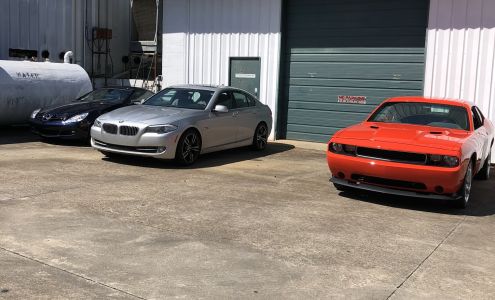 Spinoza Collision Repair Center
