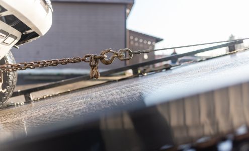 Hawk's Auto & Truck Recycling