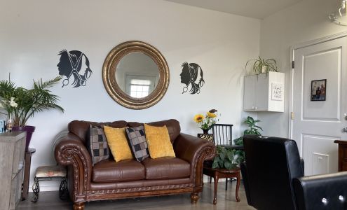 LADY BARBER 1416 E Ocean Shores Blvd SW, Ocean Shores Washington 98569