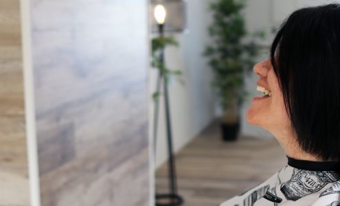 Vana Glory Studio 133 Byron St N Suite 300, Whitby Ontario L1N 4M8