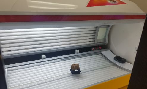 Bronze 1 Tanning Salon 1945 McKercher Dr #4, Saskatoon Saskatchewan S7J 3V9