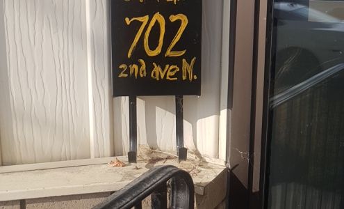 Salon Glo 702 2nd Ave N, Saskatoon Saskatchewan S7K 2E1