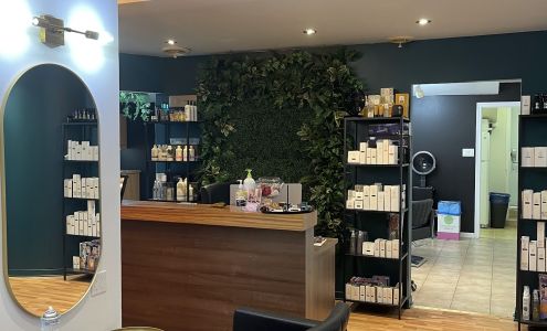Le Salon Les Muses Maitres Coiffeurs 173 Rue Saint-Jean-Baptiste, Beloeil Quebec J3G 2V5
