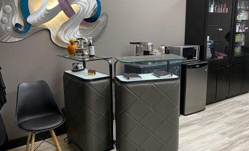 Gardenia Hair Design 853 15th St W, North Vancouver British Columbia V7P 1M5