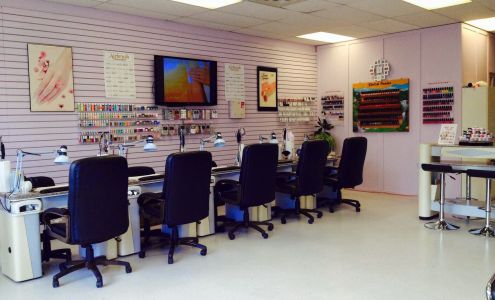 Teresa Nails 5-50 Burnside Rd W, Victoria British Columbia V9A 1B5