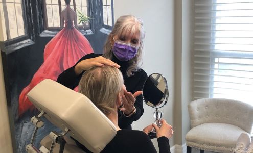 Simply Radiant Medical Aesthetics and Laser 50 Commonwealth Ave, Mount Pearl Newfoundland and Labrador A1N 1W8