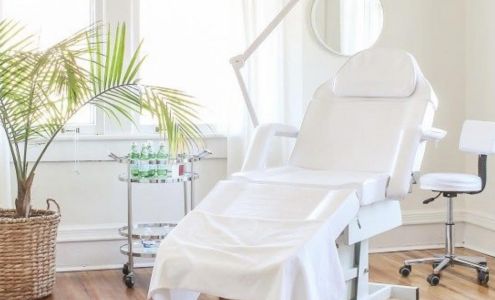 NV Derma Medical 5558 Manotick Main St, Manotick Ontario K4M 1E2