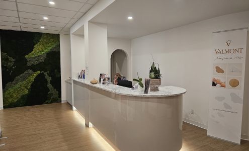 Espace Doumandji 10 Bd de Mortagne Suite 200, Boucherville Quebec J4B 5K6