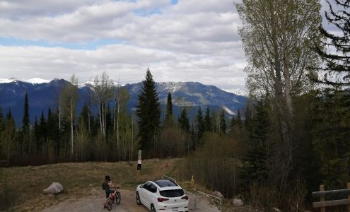 Golden Day Spa 1357 Aemmer Wy #27, Golden British Columbia V0A 1H0