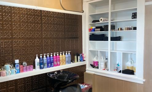 VIDA Salon 5003 50 Ave, Stavely Alberta T0L 1Z0
