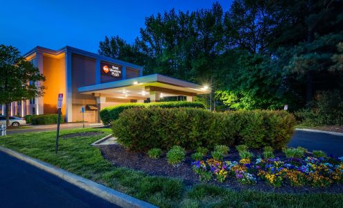 Best Western Plus Richmond Airport Hotel