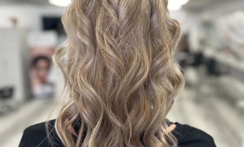 Le Posh Salon and Spa