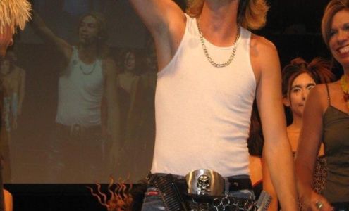 Bradgraham Salon 29 29 Mill St W, Kingsville Ontario N9Y 1W1