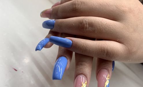 Emi’s nails salon 859 Dundas St W, Toronto Ontario M6J 1V6