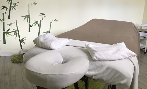 Spa Doucibelle Lynne Martin 26 Ch. Cournoyer, Rivière-Rouge Quebec J0T 1T0