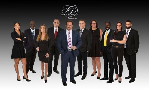 Team Powerhouse Real Estate - Coldwell Banker North Haven CT