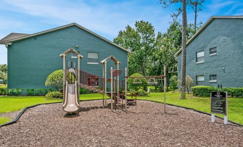 The Groves Apartments