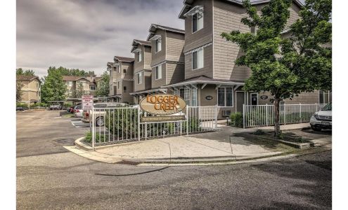 Logger Creek at Parkcenter Apartments