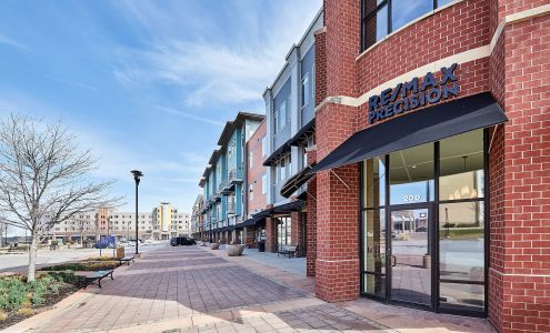 RE/MAX Precision West Glen