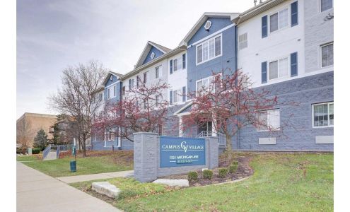 Campus Village - E. Lansing