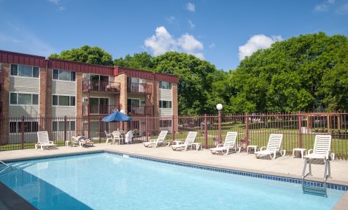 Boulder Court Apartments