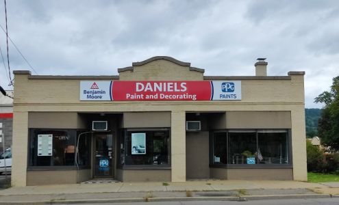 Daniels Paint & Decorating Center (now Meldrim's Paint)