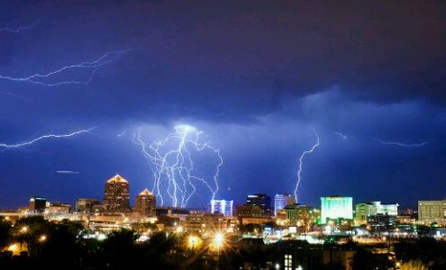 AJ Woodson - Realtor with RE/MAX SELECT